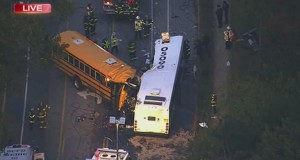Baltimora, scontro scuolabus-autobus: almeno sei morti