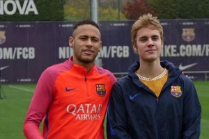 YOUTUBE Justin Bieber si allena con il Barcellona