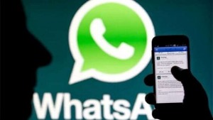 Facebook costretta a fermare trasmissione dati di Whatsapp