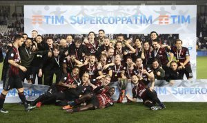 Supercoppa Italiana, Milan campione: VIDEO - FOTO premiazione