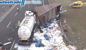 Modena, incidente in A1 tra autocisterne: un morto