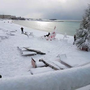 Maltempo, gelo e neve sull'Italia: altri tre morti tra clochard e anziani
