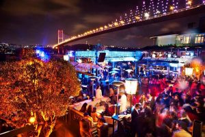 Attentato Istanbul: il Reina, club dei vip sul Bosforo