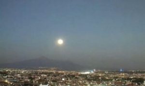 YOUTUBE "Ufo decolla dal vulcano": video dal Messico