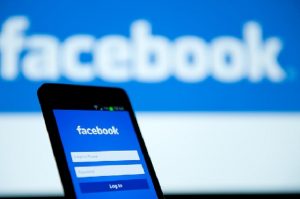 Facebook e Messenger, le app smetteranno di funzionare su molti dispositivi