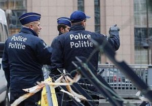 Bruxelles, auto sospetta fermata: a bordo due bombole di gas