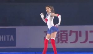 YOUTUBE La pattinatrice Evgenia Medvedeva interpreta Sailor Moon. E il Giappone applaude
