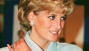 Lady Diana, vietato pronunciare il suo nome. L'ordine della Regina Madre