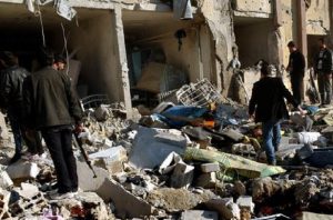 Siria, raid Usa su deposito di armi chimiche dell'Isis: "Centinaia di morti soffocati"