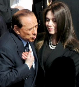 Divorzio. Cassazione, "dispetto" a Berlusconi: restano i 2 mln al mese a Veronica Lario. Respinto ricorso