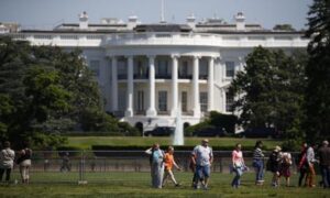 La Casa Bianca è in lockdown: isolata per un uomo che ha scavalcato la recinzione