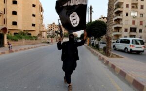 Isis, appello video: "Colpire infedeli in Europa durante il Ramadan"