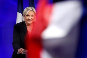 Macron, la guerra segreta e vinta contro Wikileaks. Le Pen prende solo i suoi voti