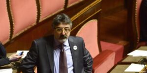 Vaccini, senatore Bartolomeo Pepe a La Zanzara: "Stanno ammazzando i bambini"