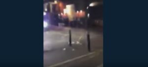 Attentato Londra, poliziotti sparano contro i tre jihadisti: VIDEO girato da un italiano